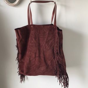 Suede floppy fringe bag
